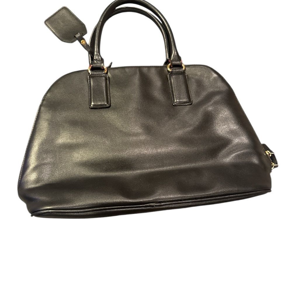 Express Elegant Black Leather Handbag
